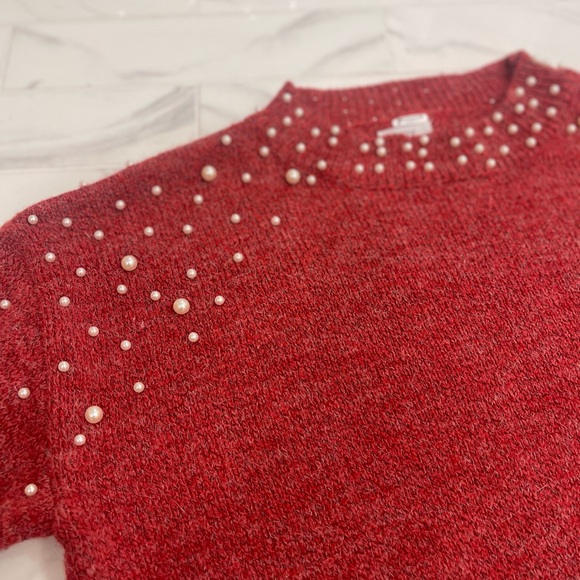 Red Pearl-Embellished Women's Voy Sweater. Size M - Picture 4 of 7